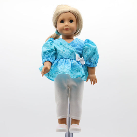 Aqua blue cotton seersucker flower pattern top with White knit crop pants